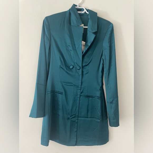 XS abercrombie and fitch dress - Picture 2 of 3